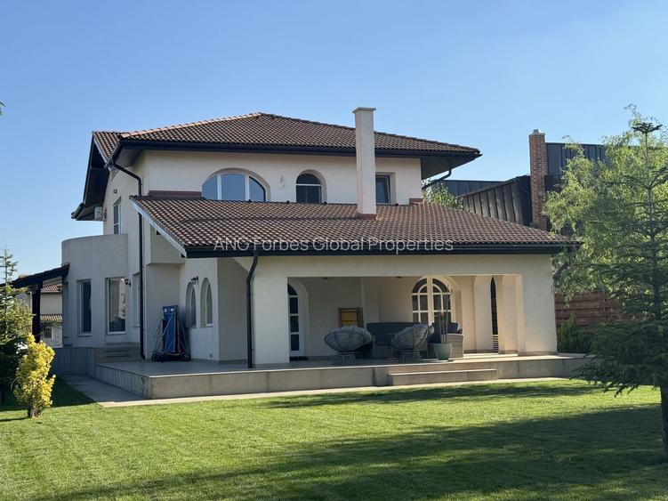 Vila individuala, teren 1050 mp si vedere spre lac, gated comunity - 2