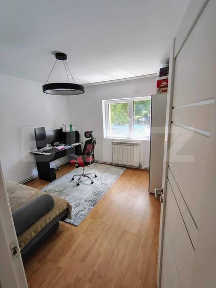 Apartament 3 camere, decomandat, 70 mp, zona Piata Cipariu