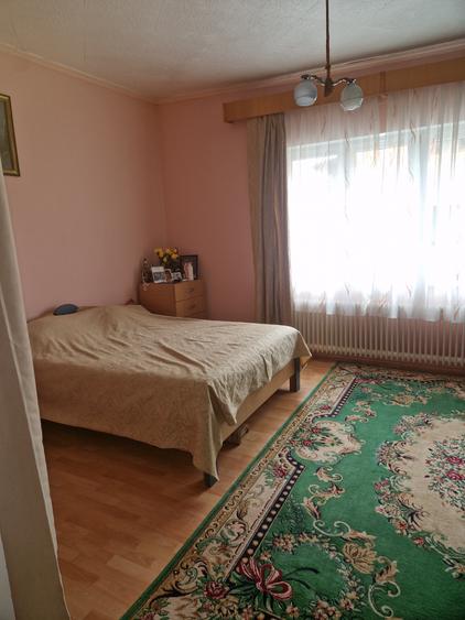Casa vânzare zona str Lupeni