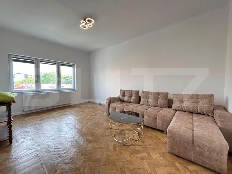 Apartament de 2 camere, 64 mp, zona Centrală