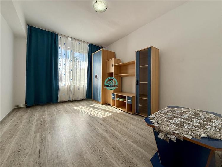 Apartament cu 2 camere de vanzare, decomandat, in Tudor str. Infratirii