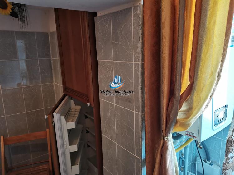 Apartament 2 camere, etaj 2, zona Bradet / Scoala 2