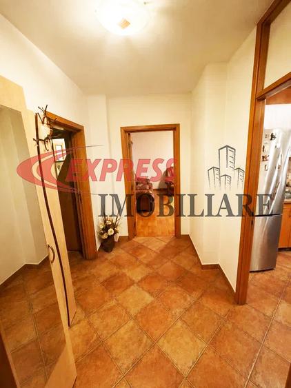 Unirii, Decebal, Piata Alba Iulia