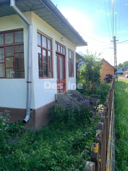 Gospodărie completă cu 2.793 mp teren și multiple anexe, Brustoasa-Bacau