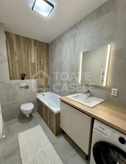 Apartament 3 camere, mobilat, utilat, zona Terra