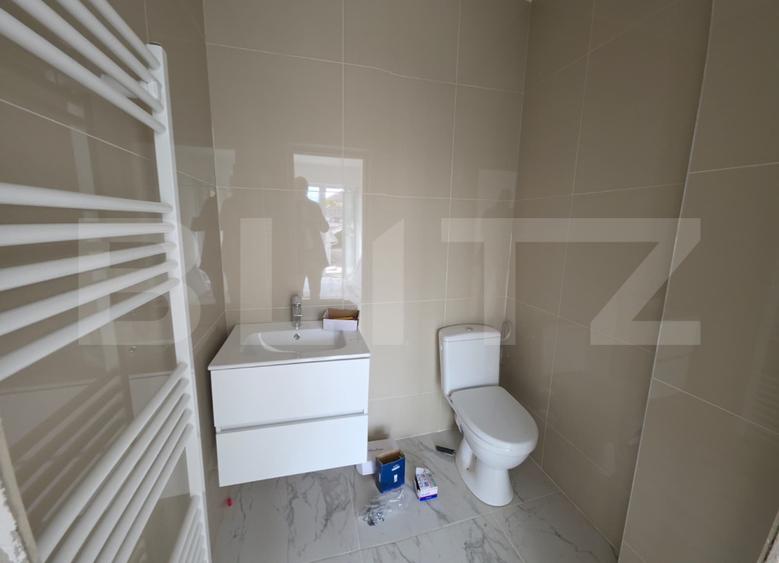 Apartament cu 3 camere, 1 bai, decomandat Calea Moldovei, se vinde finisat