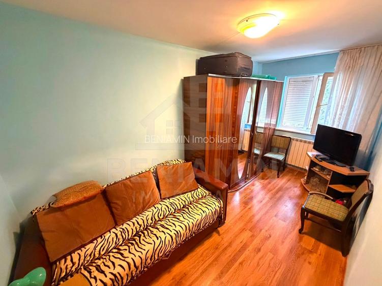 Apartament cu 3 camere - Craiovita Noua - etaj intermediar - 5