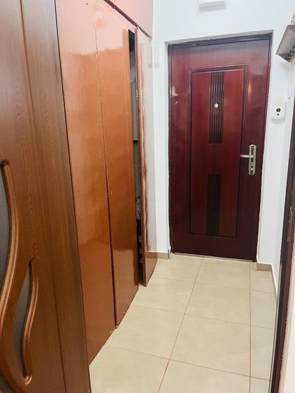 Garsoniera practica, locatie excelenta | Piata Baba Novac - Brazda