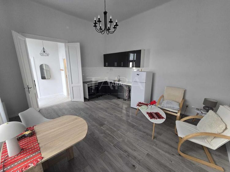 Apartament cu 3 camere, terasa,  zona Teatrului National. - 2