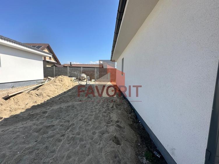 Duplex in Sanandrei | 3 camere | Toate utilitatile | Asfalt