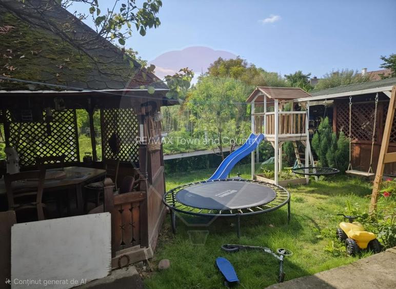 Casă / Vilă cu 3 camere de vânzare în zona Central - 14