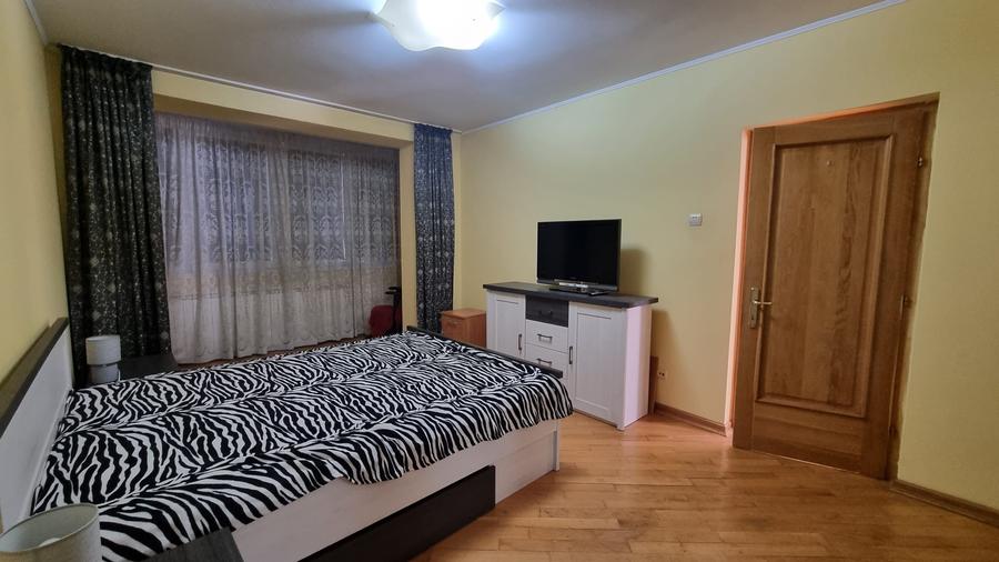 Apartament 3 camere centru 92000 Euro