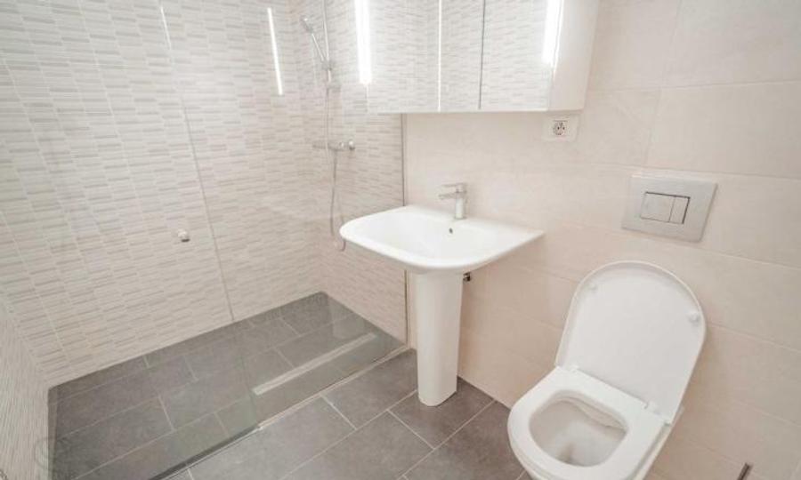 Închiriere Apartament 4 camere în Lacul Tei - Complex Laguna Residence