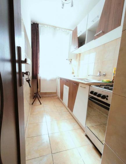 Craiovita Noua Apartament 2 camere Centrala Balcon