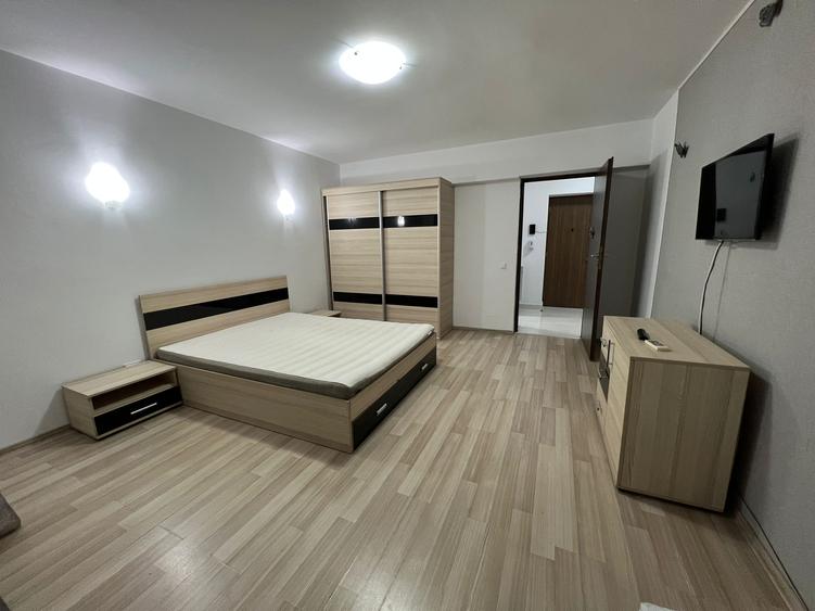 Garsoniera,rond Piata Aba Iulia-Decebal,Bdul. Unirii 75,blocul cu CEC Bank