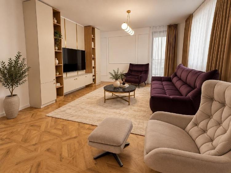 Proprietar, 4 camere, Lux, termen lung, mobilat, utilat, loc de parcare.