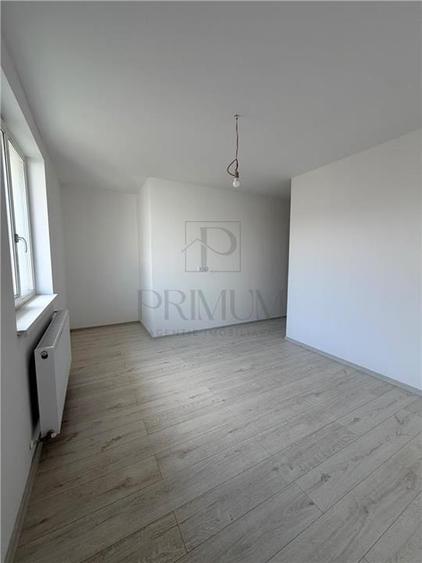 CASA INSIRUITA ( PE COLT ) - ZONA DE TOP - DORMITOR CU DRESSING