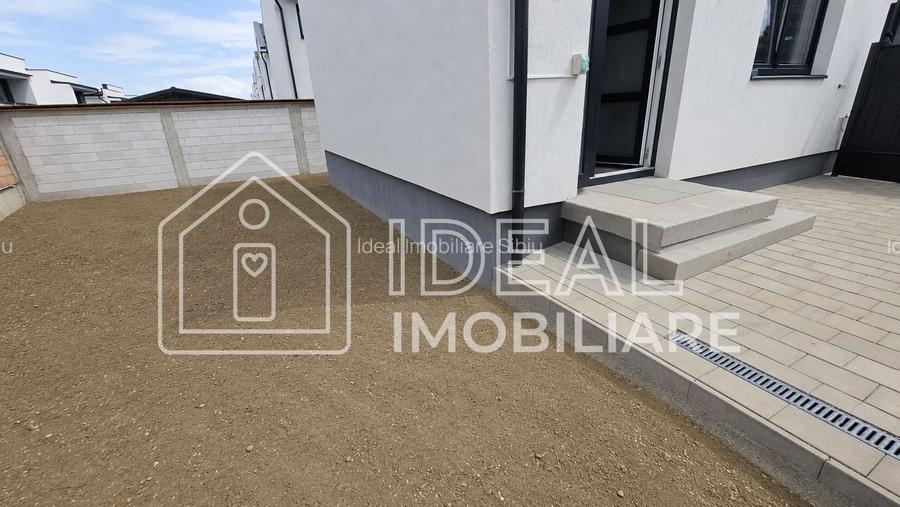 Casa cu 3 camere LA CHEIE si gradina, Calea Cisnadiei - 4