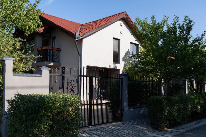 Casă individuală, Dumbrăvița, str Dorului — aproape de British și Babel