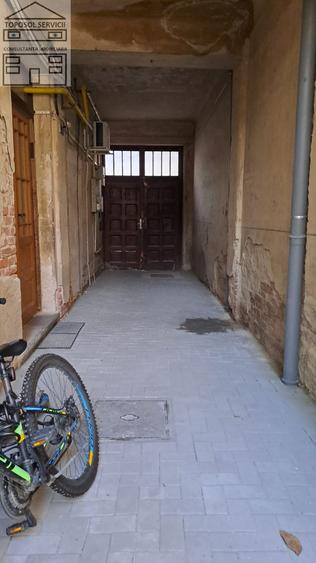 Apartament semi decomandat ultracentral in localitatea Oradea