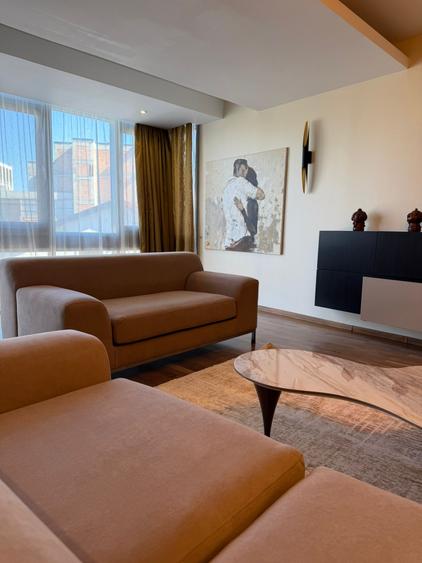 Apartament renovat situat in ansamblu rezidential cu piscina/ Iancu Nicolae