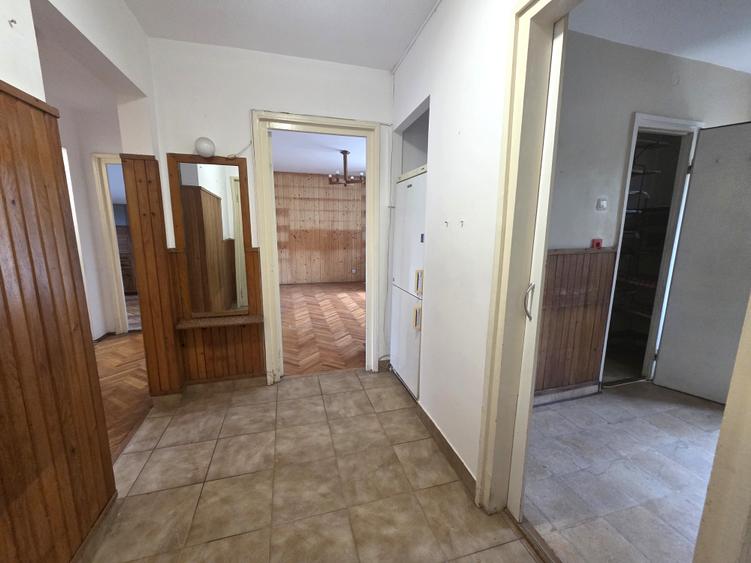 De vânzare apartament 3 camere Gheorgheni