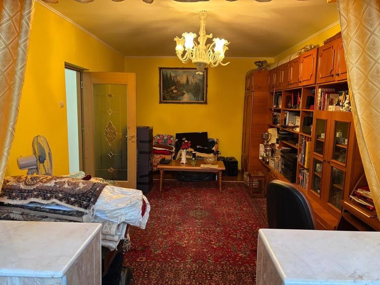 APARTAMENT 2 CAM-CURAT-RAHOVA-BARCA-BLOC 1986-REABILITAT
