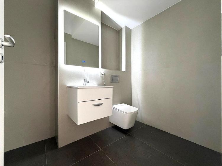 STUDIO DUBLU OFERIT SPRE VANZARE/PIPERA/LOC DE PARCARE SUPRATERAN