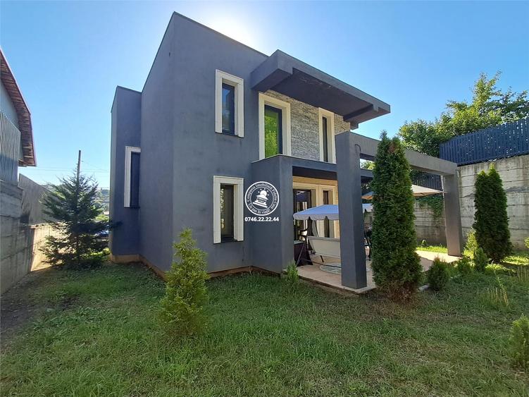 Casa cocheta de vanzare zona centrala Tg. Cucu - Podul de Fier