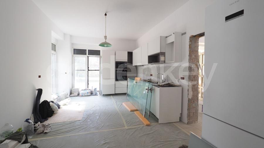 Vilă cu 6 dormitoare | cartier rezidential langa padure