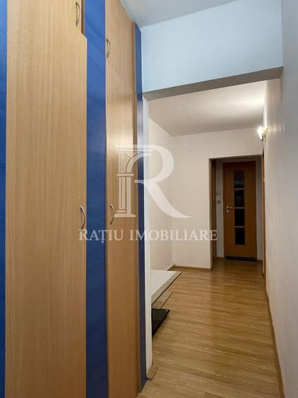 Apartament cu 3 camere | Decomandat | Parcare | Nufărul | Oradea