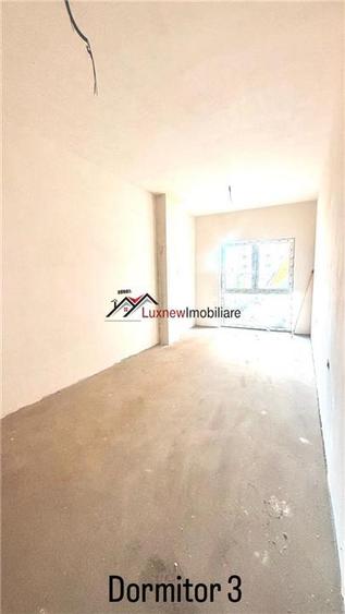 Apartament semifinisat 80 mp, 4 camere, 2 bai plus logie 10 mp, zona Tineretului