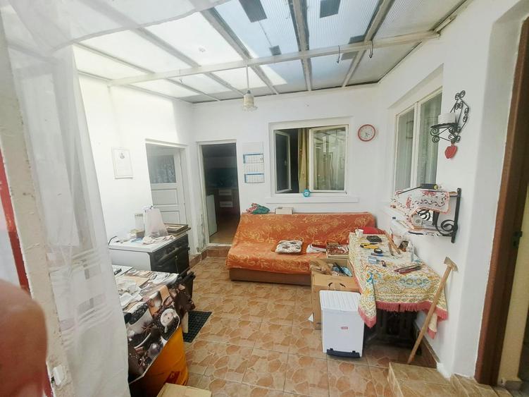Constanta - zona Universitate - B-dul Mamaia - casa parter renovabila