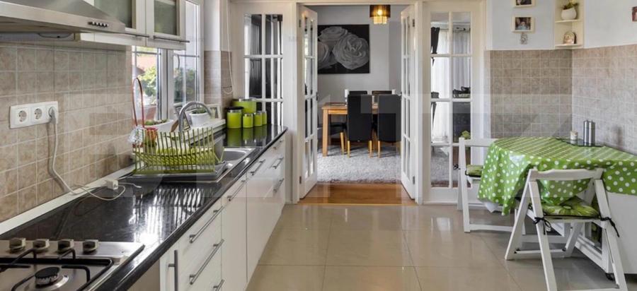Casa individuala de vanzare, 203 mp, teren 1032 mp, zona Sanpetru