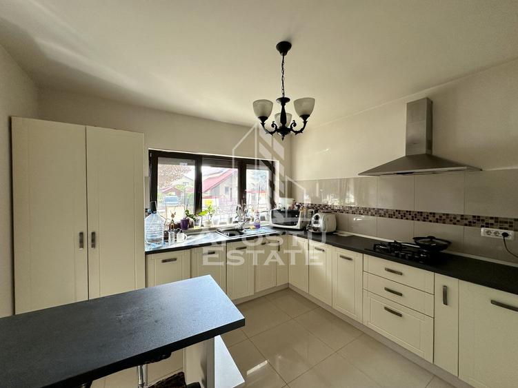 Jumatate de duplex cu 4 camere de vanzare, Dumbravita Timis