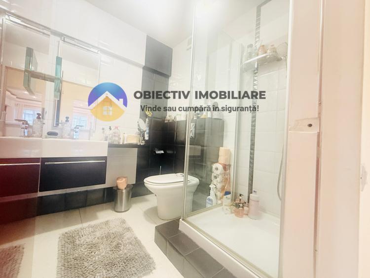 Apartament Spațios Tip Penthouse, în Inima Orașului – Gata de Mutare!