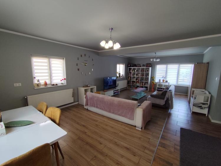 Casa Individuala 5 camere| teren 307 mp| zona Sebes