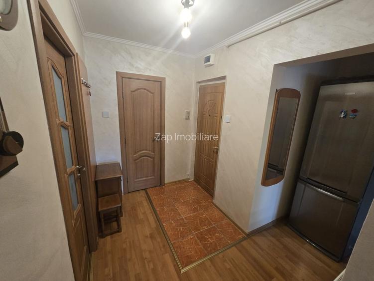 Apartament 3 camere,et.1,bloc izolat,70mp,lift nou,pivnită - 6