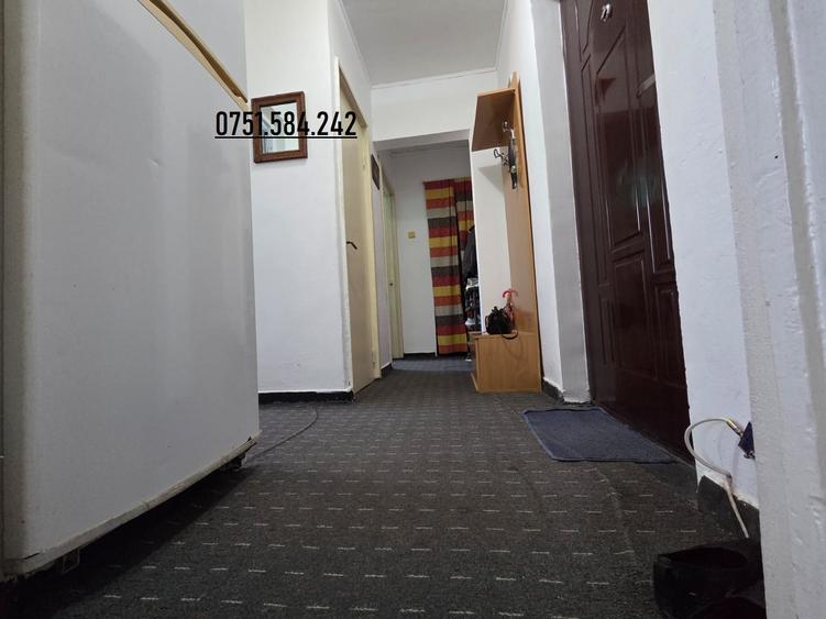 Apartament cu 3 camere, zona NEPTUN , 60MP