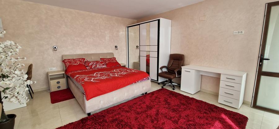 Apartament cu 3 camere, CUG, bloc nou , terasa 20 mp