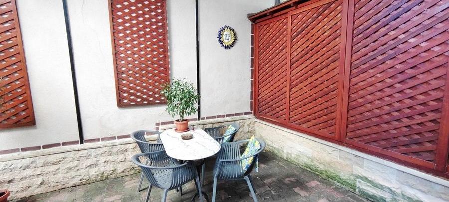Apartament rustic, deosebit de 98 mp,  cu gradina, in Andrei Muresanu