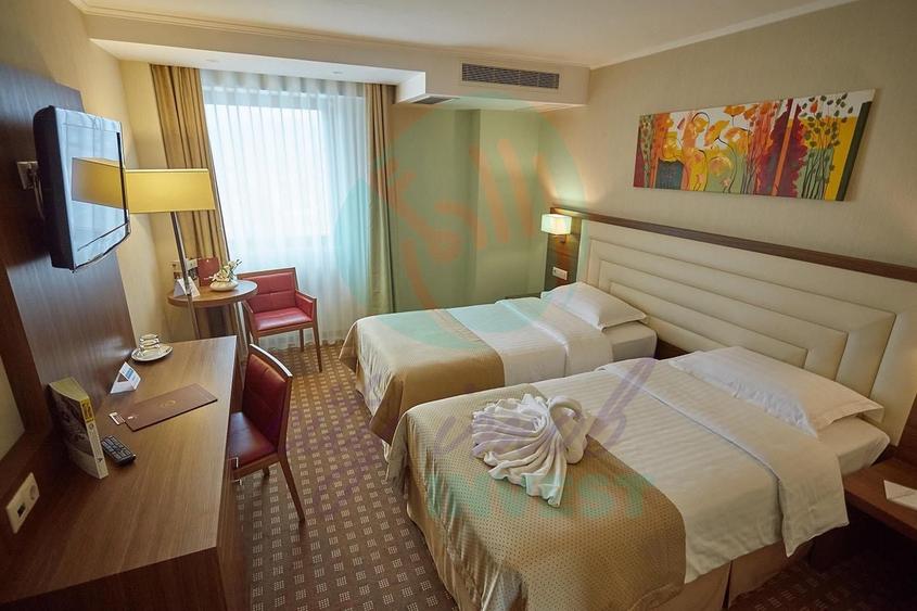 4 **** HOTEL PIATRA - NEAMT
