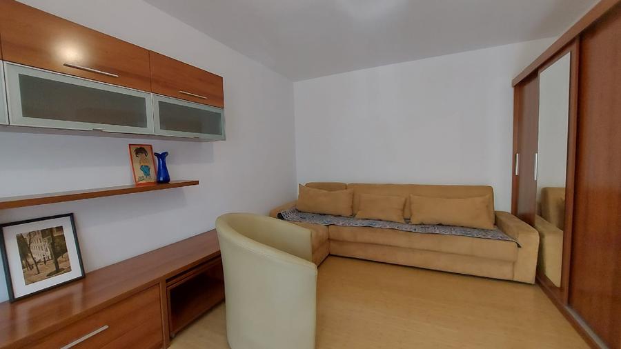 2 cam decom metrou Dristor, et.2/10, de închiriat 500 Eur mobilat, proprietar