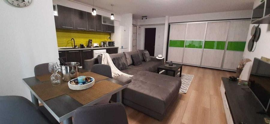 Apartament 2 camere Mamaia-Hotel Scandinavia/Centrală proprie/AC/Loc de parcare