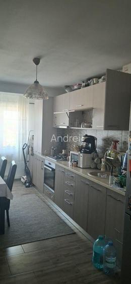 De vanzare apartament 2 camere decomandate - 6