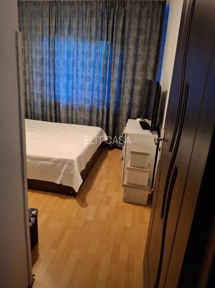 Apartament de 2 camere decomandat, etaj 2/4, zona Dacia - 2