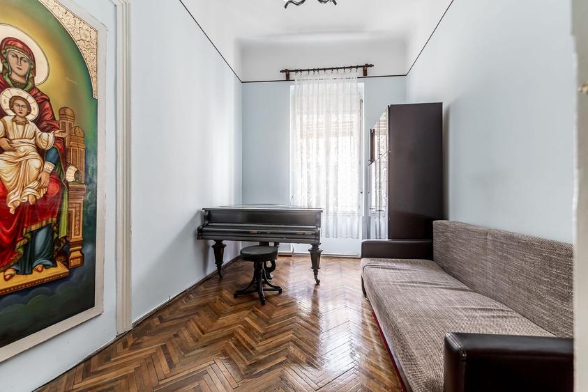 Apartament 3 camere, etaj 1, ultracentral (clădire cu 4 apartamente)