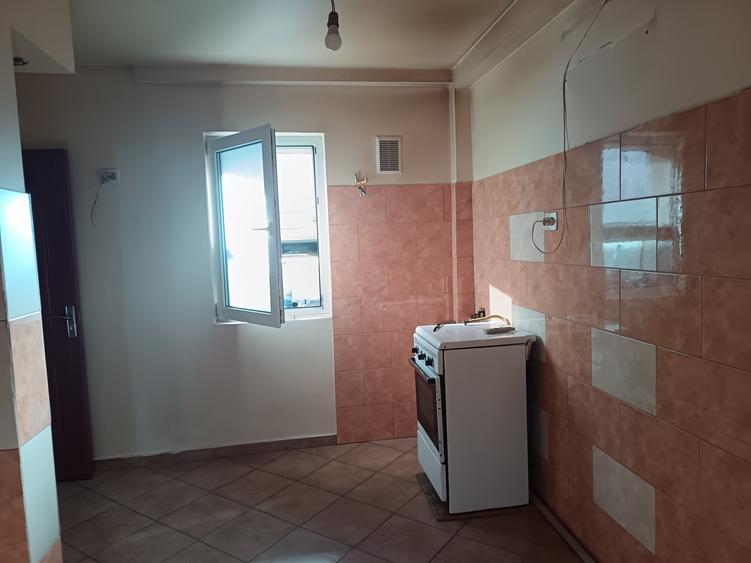 3 camere/ Sos Pantelimon/ etaj 10/