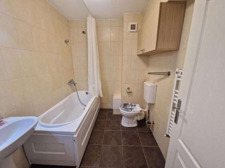 Apartament 1 camera, decomandat, 38 mp, str Calea Turzii