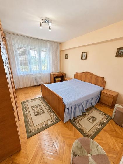 Apartament 4 camere - Zona Prima Shops